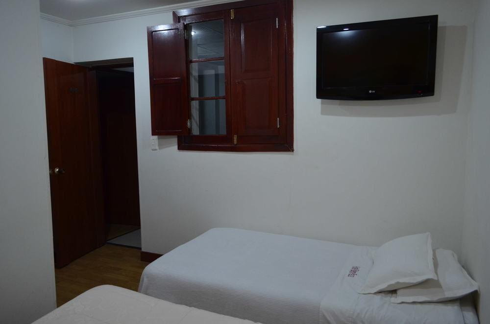 Ayenda Palermo Plaza Hotel โบโกตา ภายนอก รูปภาพ